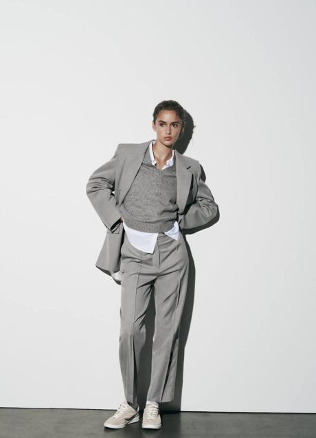Imagen - Traje básico color gris