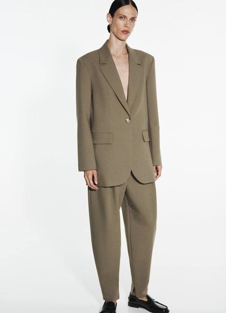 Imagen - Traje superventas de Zara en khaki con pantalón bombacho