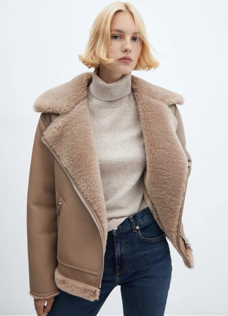 Imagen - Abrigo de doble faz efecto piel de Mango. Foto: Mango.