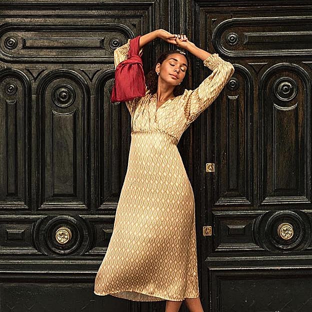 Bolsos mini: las mejores opciones made in Spain para lucir más allá de bodas o fiestas especiales