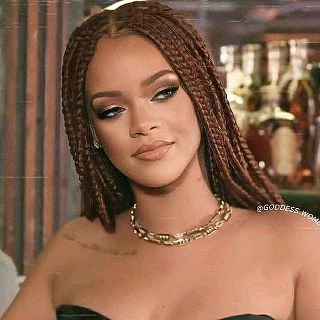 Rihanna con trenzas twist