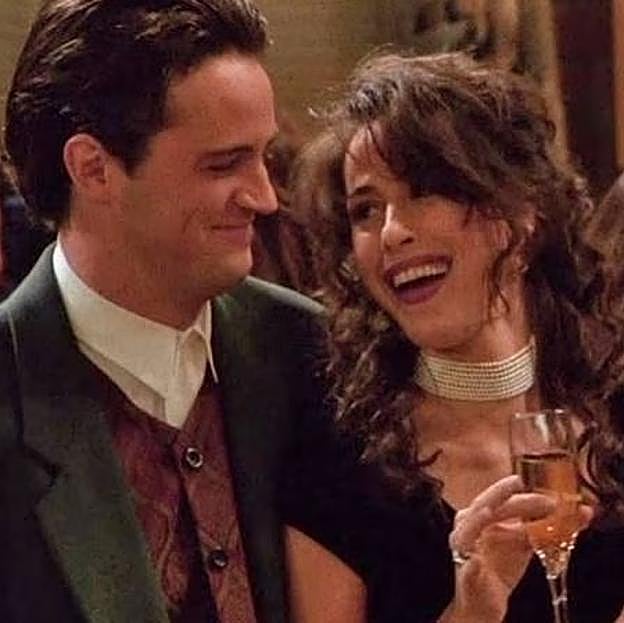 La imagen con la que Maggie Wheeler ha querido recordar al actor Matthew Perry, su novio en la ficción. 