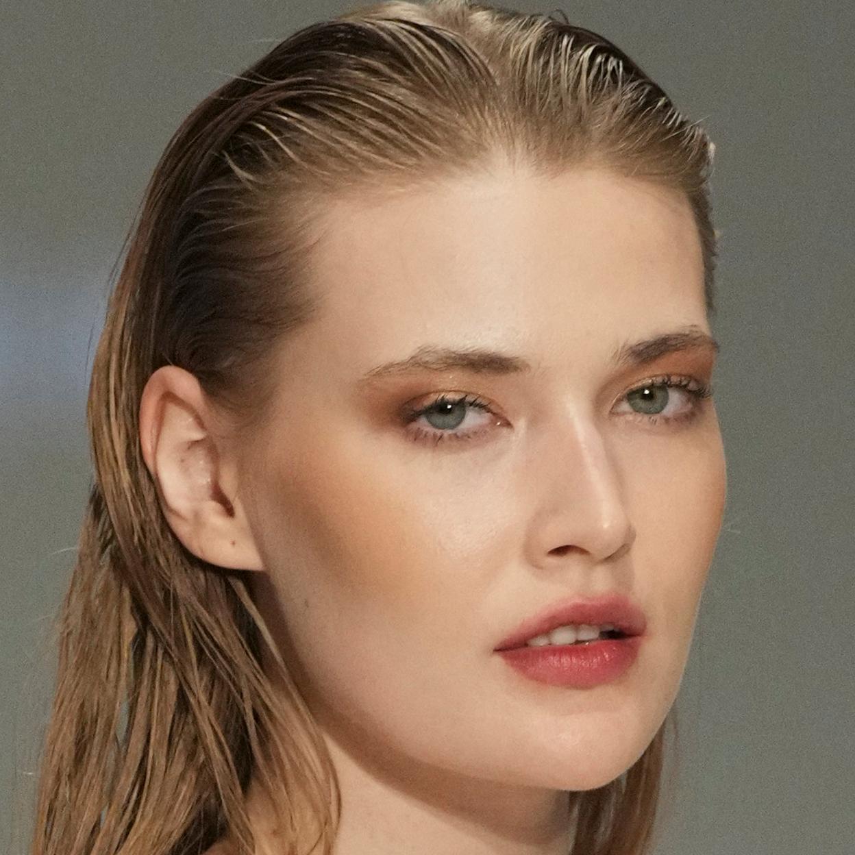 Labiales con ácido hialurónico para el frío