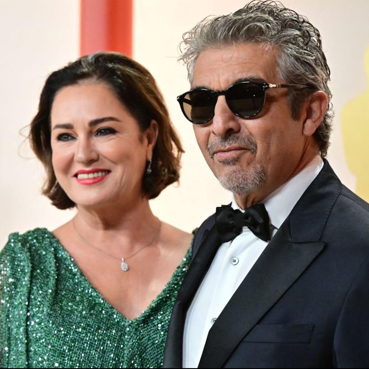 Ricardo Darín y su mujer, Florencia Bas, en una alfombra roja.
