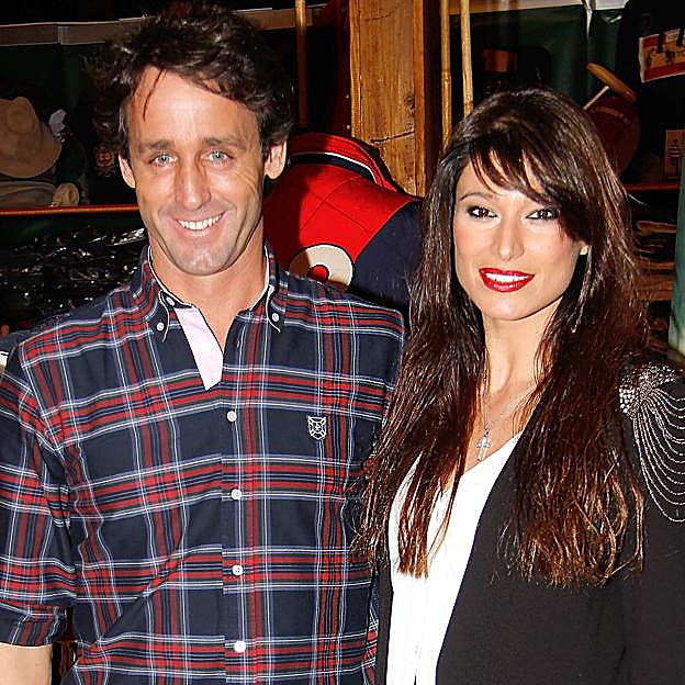 La fallida historia de amor de Álvaro Muñoz Escassi y Sonia Ferrer que nació en una piscina en medio de un divorcio