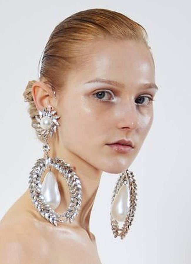 Imagen - Mujer con piel brillante/LAUNCHMETRICS SPOTLIGHT