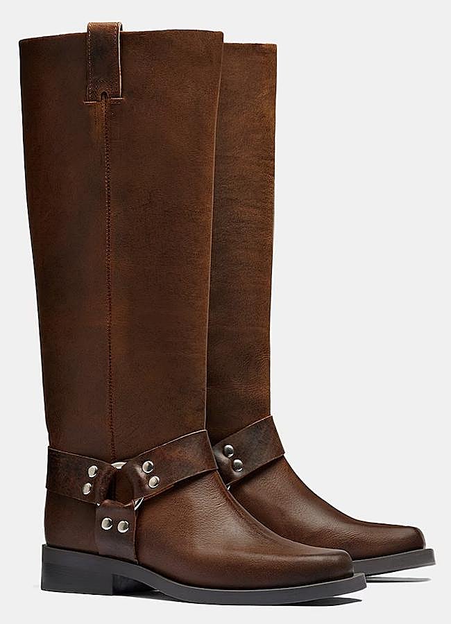 Imagen - Botas planas marrones de IT Shoes, 299,95 euros.