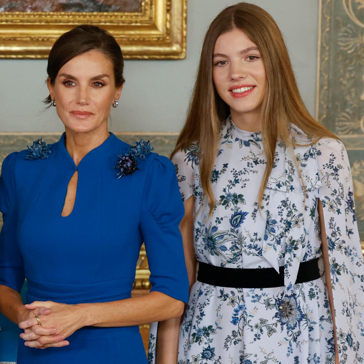 La reina Letizia y la infanta Sofía durante la jura de la Constitución.
