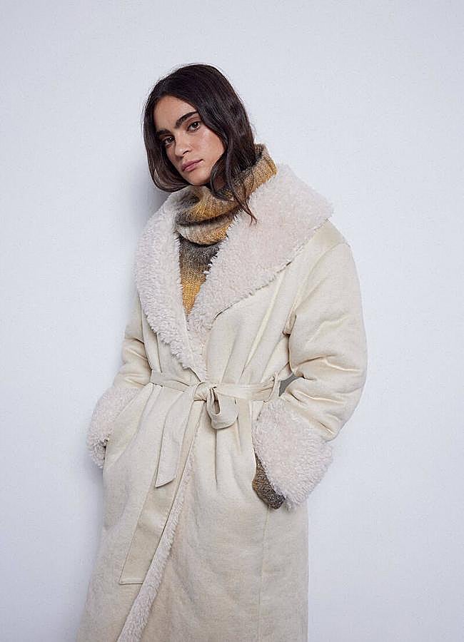 Imagen - Abrigo batín con forro de borreguillo
