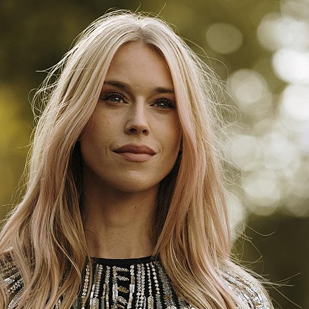 Contorno de ojos de lujo para pieles a partir de los 50 que comprarás en el Black Friday