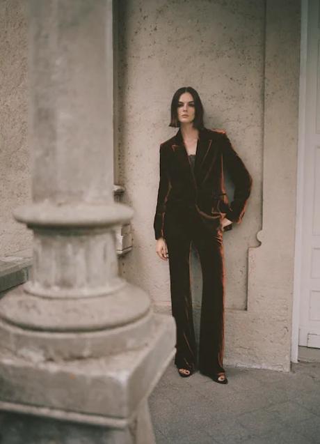 Imagen - Americana de terciopelo de Mango (99 euros)