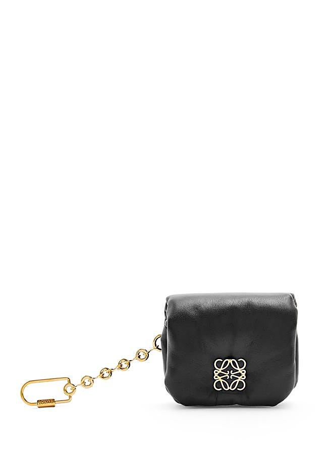 Imagen - Bolso Goya Puffer en piel napa de ternera de Loewe, 450 euros.