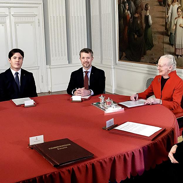 En la reunión, no estaba Mary de Dinamarca pero que sí asistió en una sala contigua