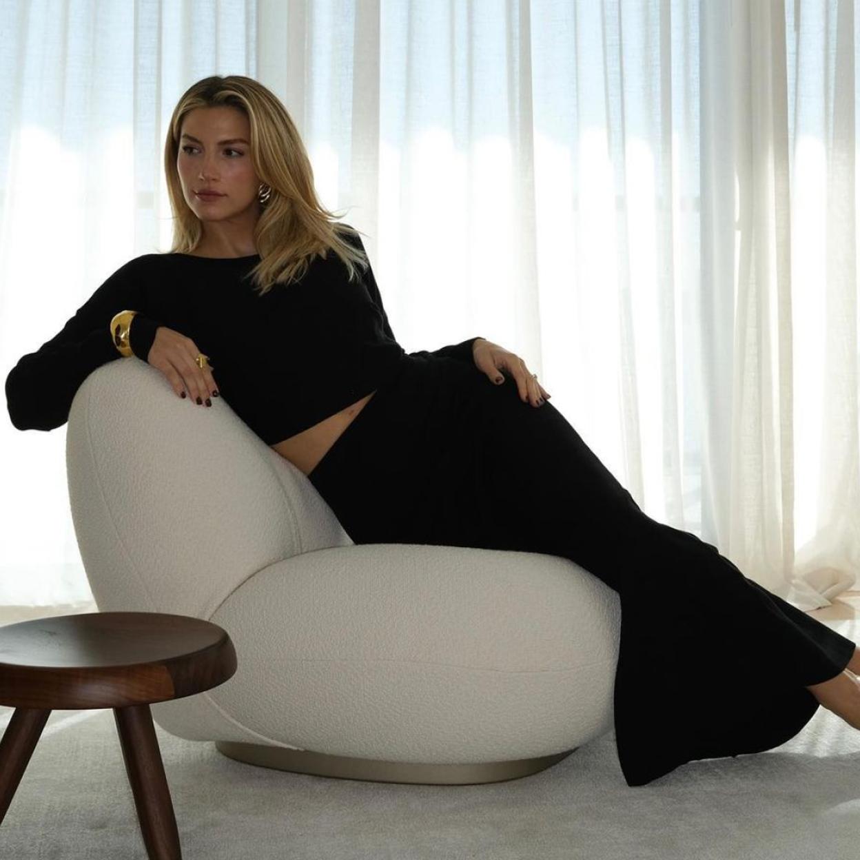 Estos son los básicos que no puedes perderte de Massimo Dutti y Adolfo Domínguez.