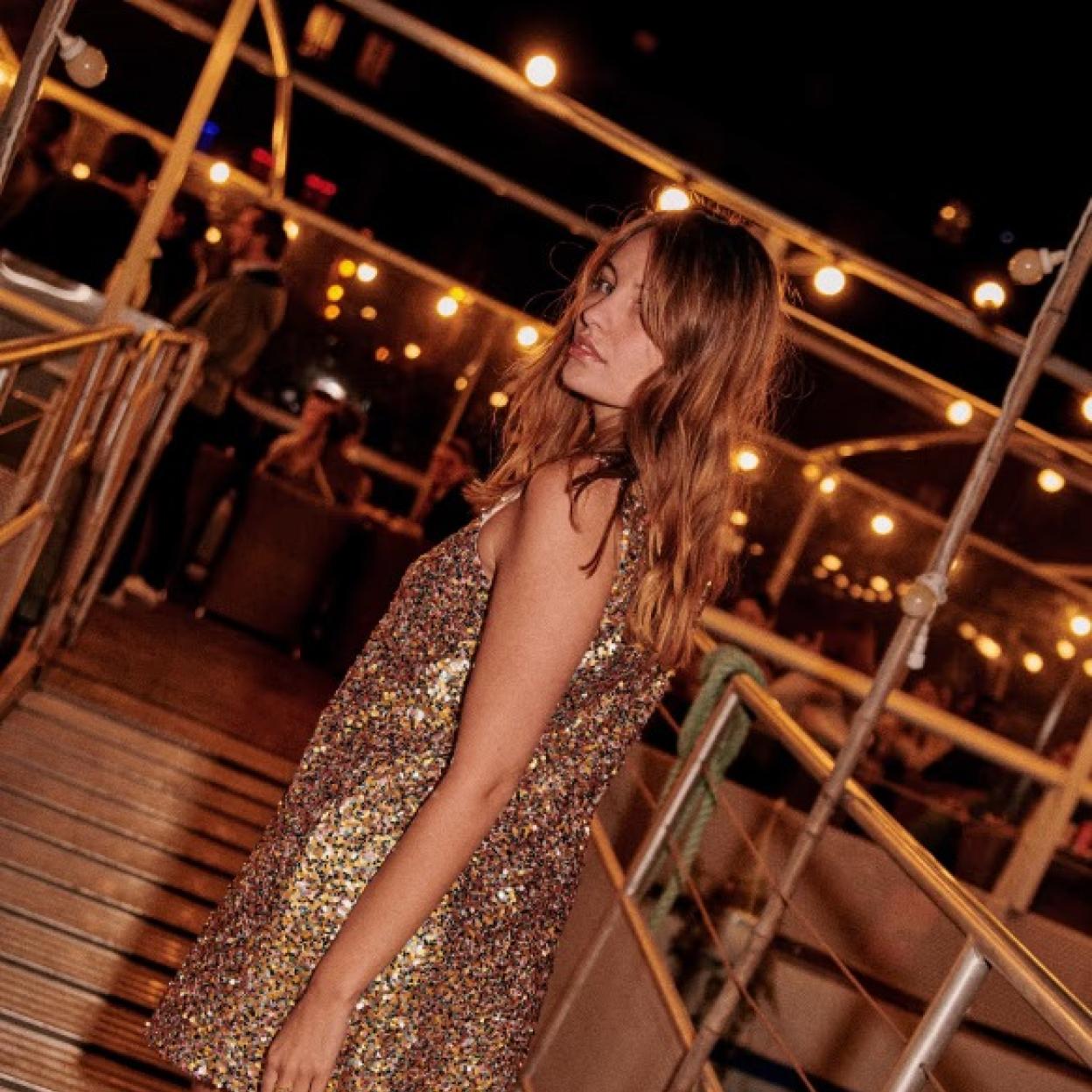 Vestidos, pantalones y bolsos de la nueva colección de Stradivarius, que renovarán por completo tu armario de fiesta. 