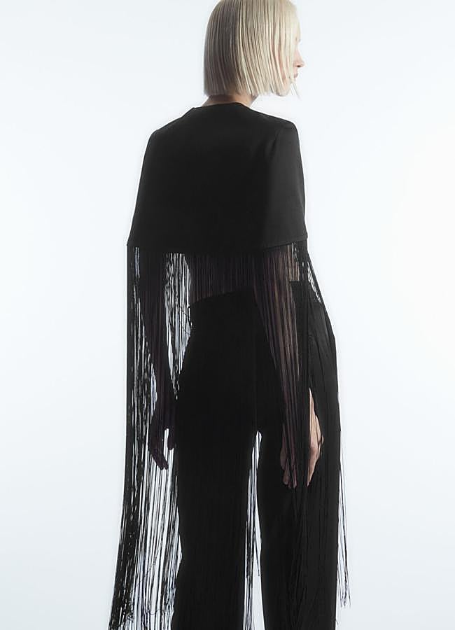 Imagen - Capa de flecos de Cos, 115 euros.