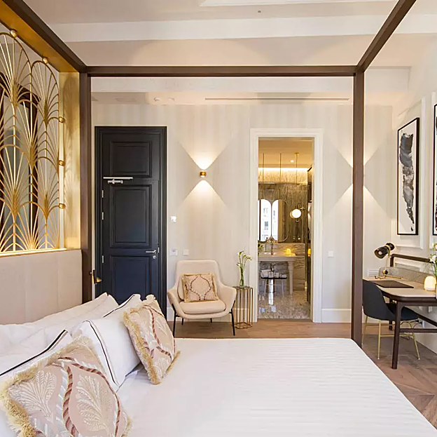 Imagen principal - Palacio Vallier, en el centro histórico de Valencia.