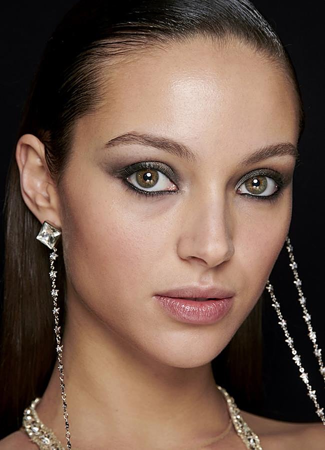 Imagen - Mujer con ojos verdes maquillados/LAUNCHMETRICS SPOTLIGHT