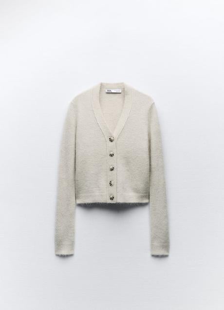 Imagen - Chaqueta corta de Zara (17,99 euros)