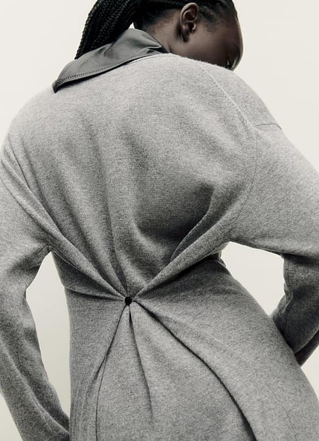 Imagen - Así queda por detrás el vestido de Zara.