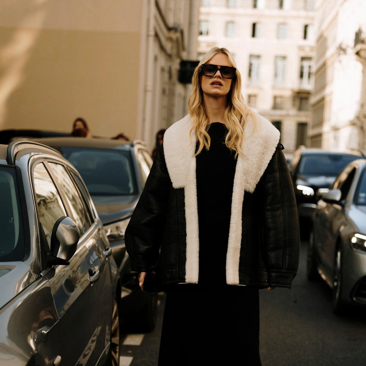 Mango tiene el anorak más favorecedor y barato del invierno