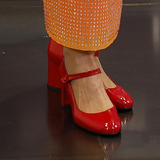 Los Mary Jane rojos de Mascaró de Ana Obregón.