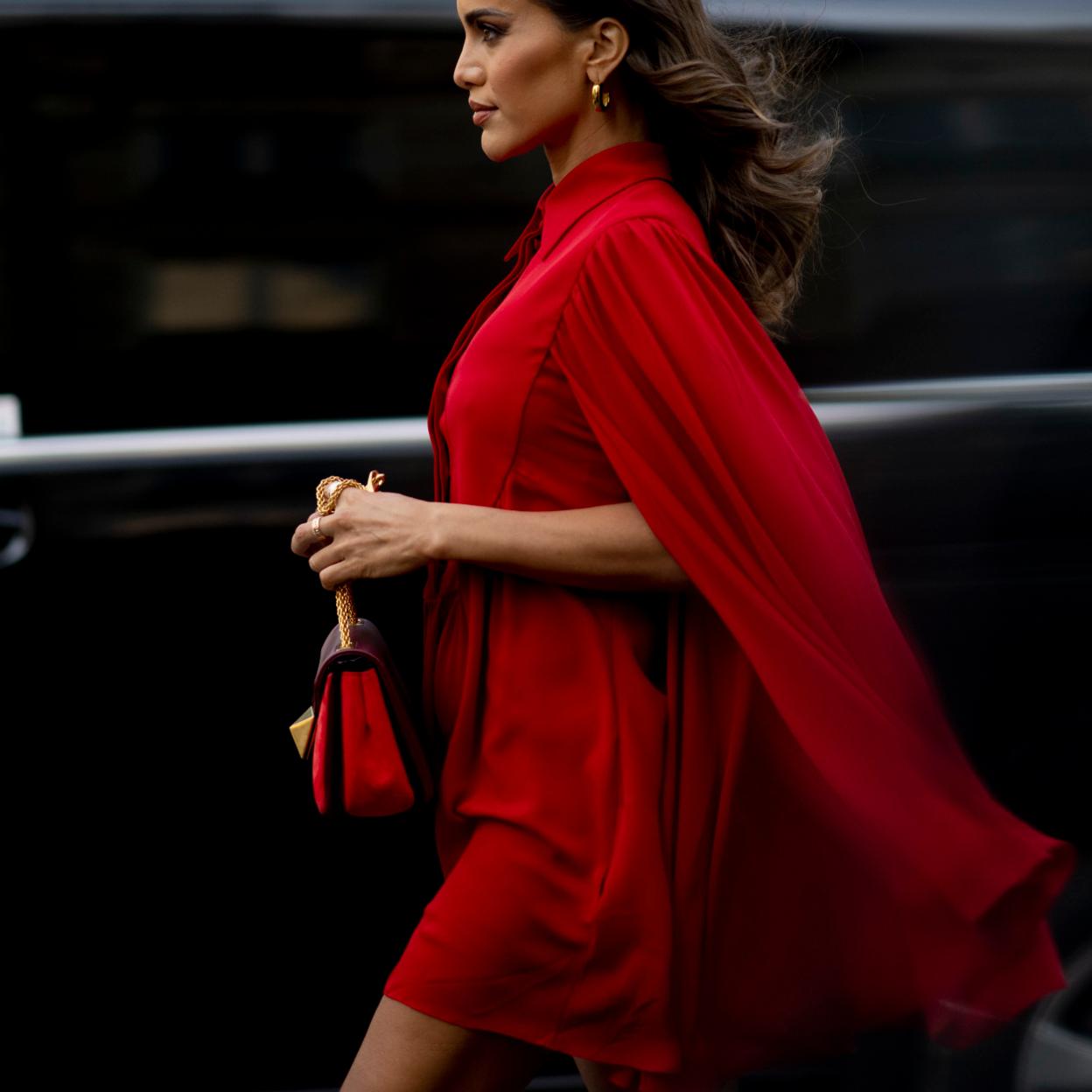 Mango tiene el total look de punto en rojo más cómodo y asequible