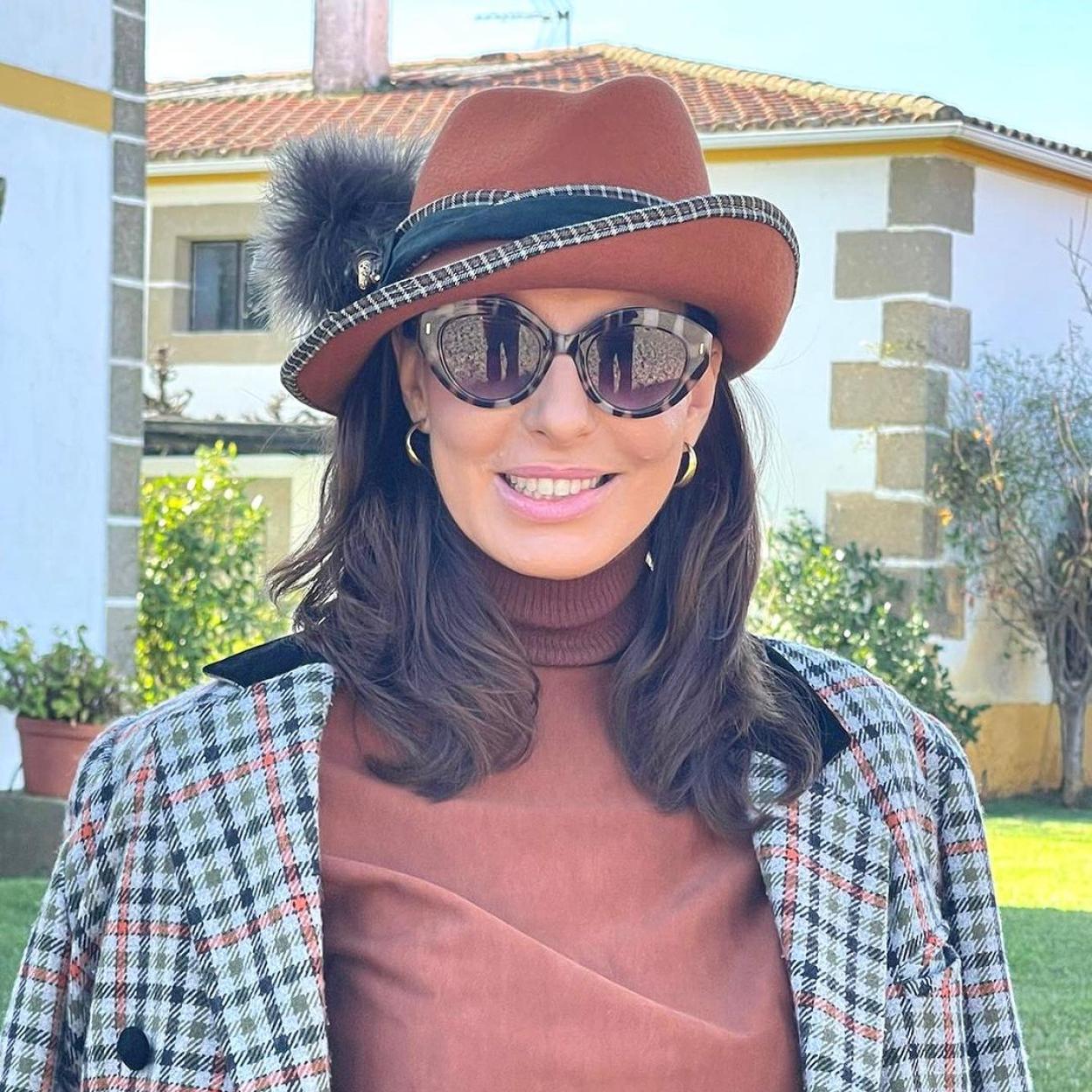 Alexia Álvarez de Toledo en Sotogrande promocionando sus sombreros. / 
