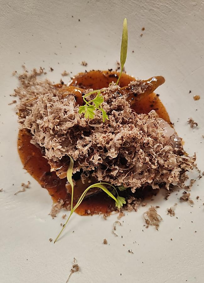 Imagen - La exquisita alcachofa, lardo, trufa negra y demiglace vegetal de Per Sé. / AFL