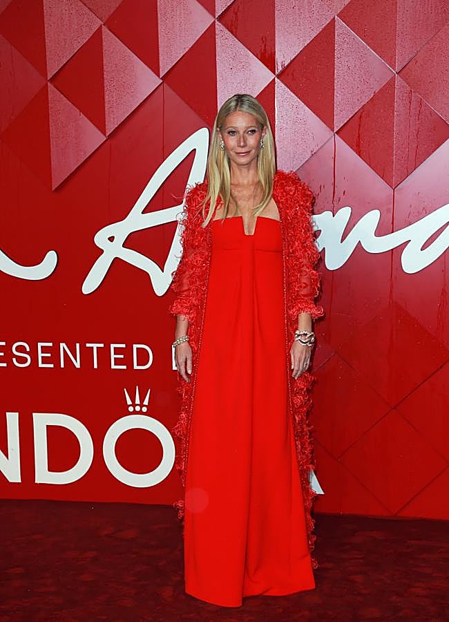Imagen - Gwyneth Paltrow, en los Fashion Awards 2023 vestida de Valentino. Foto: Gtres