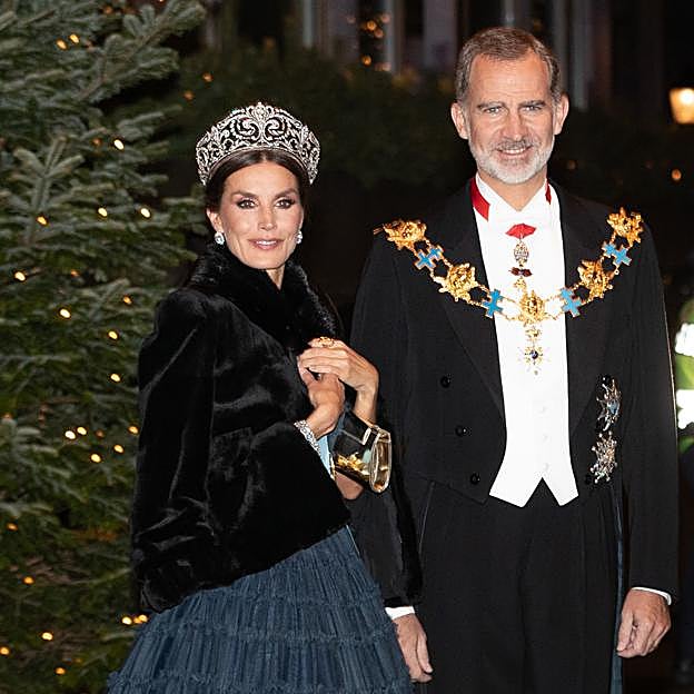 Así serán las navidades de Felipe y Letizia: la vuelta de Sofía, el roscón de Jesús Ortiz y el momento más delicado