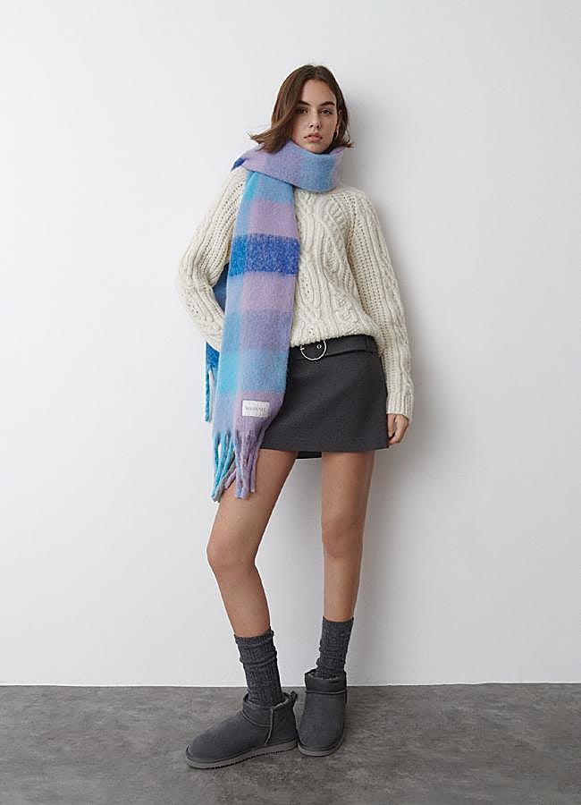 Imagen - Bufanda gruesa cuadros flecos de Brownie, 29,90 euros.