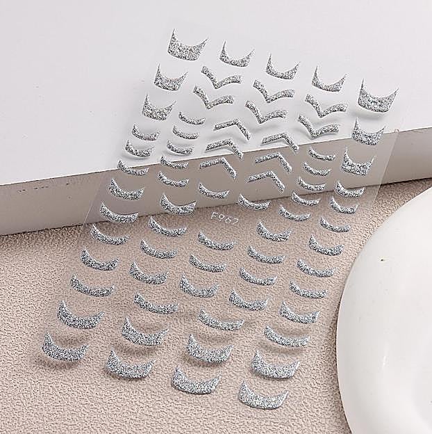 Imagen principal - La manicura de Navidad de Vicky Martín Berrocal