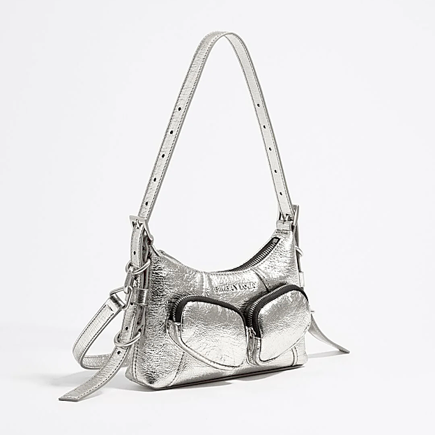 Bolso plateado con bolsillos de Bimba y Lola