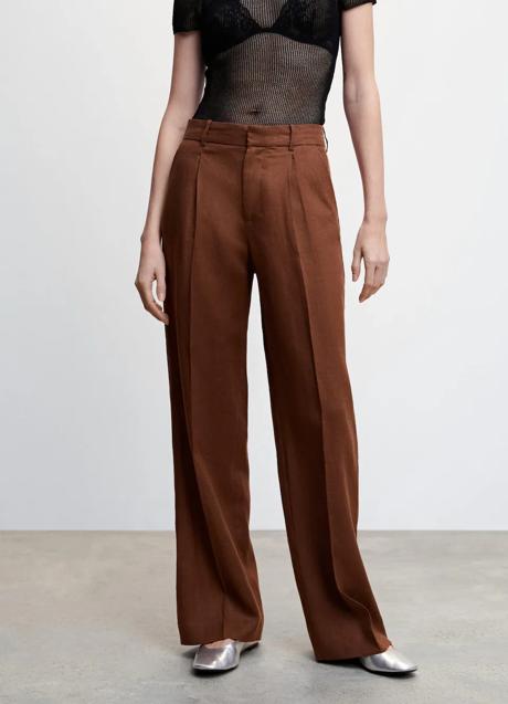 Imagen - Pantalones marrones con pinzas de Mango (27,99 euros)
