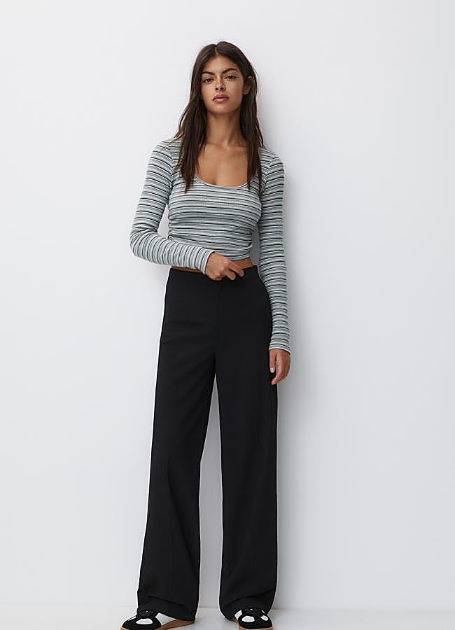 Imagen - Pantalón negro de Pull&Bear, 17,99 euros.