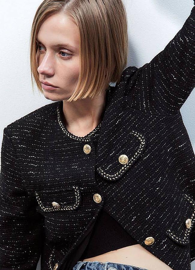 Imagen - Chaqueta de tweed con cadena dorada