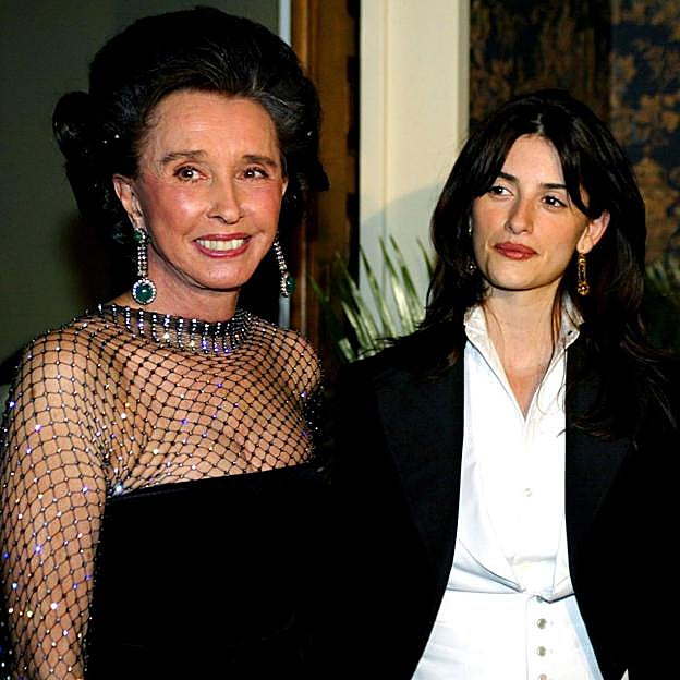 La condesa de Roamnones con Penélope Cruz, en una foto de archivo.