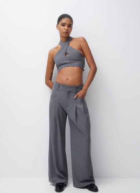 Imagen - Pantalón con pinzas de Pull & Bear (29,99 euros)