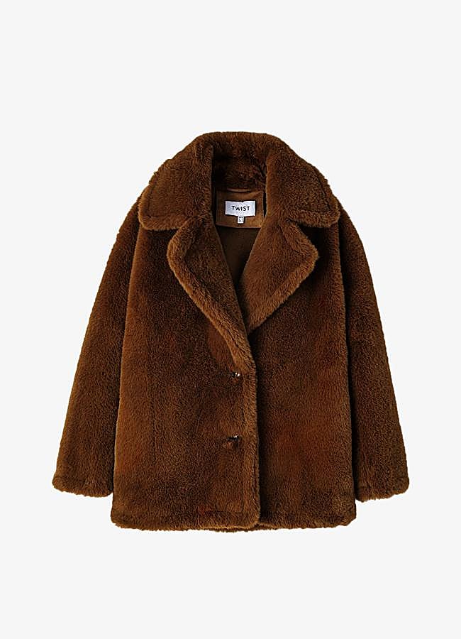 Imagen - Abrigo de pelo en marrón de Twist. Foto: Zalando.