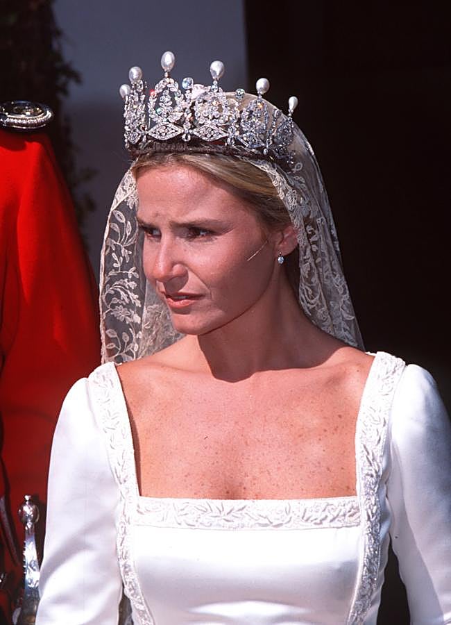 Imagen - Eugenia Martínez de Irujo con la tiara o diadema imperial. / GTRES