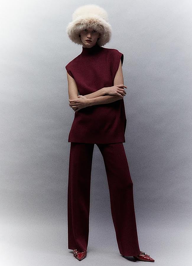 Imagen - Conjunto ancho de punto de Sfera: pantalón 27,99 euros y top 22,99 euros.