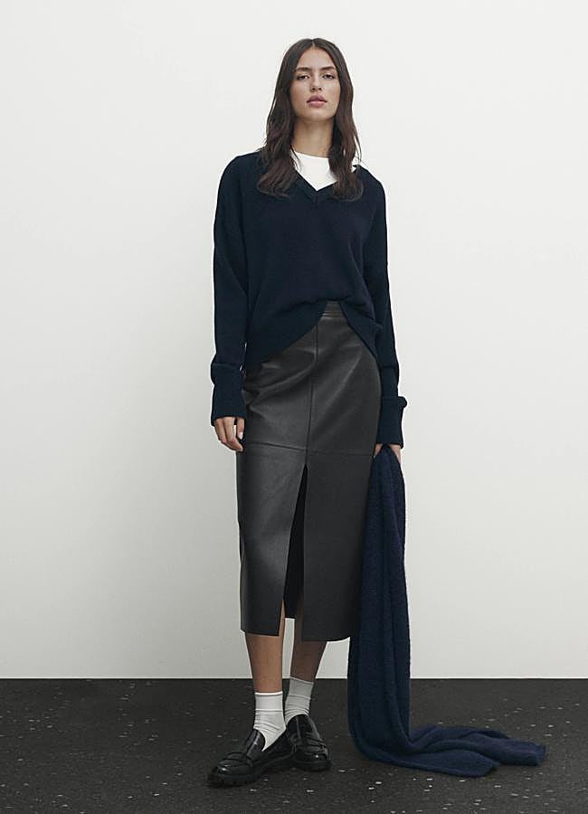 Imagen - Falda negra de Massimo Dutti, 199 euros.