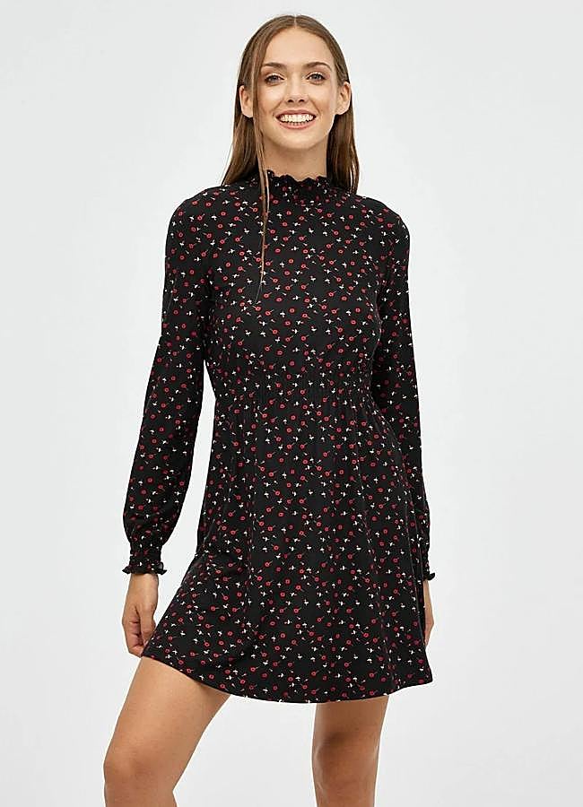 Imagen - Vestido floral corto de Inside, 19,99 euros.