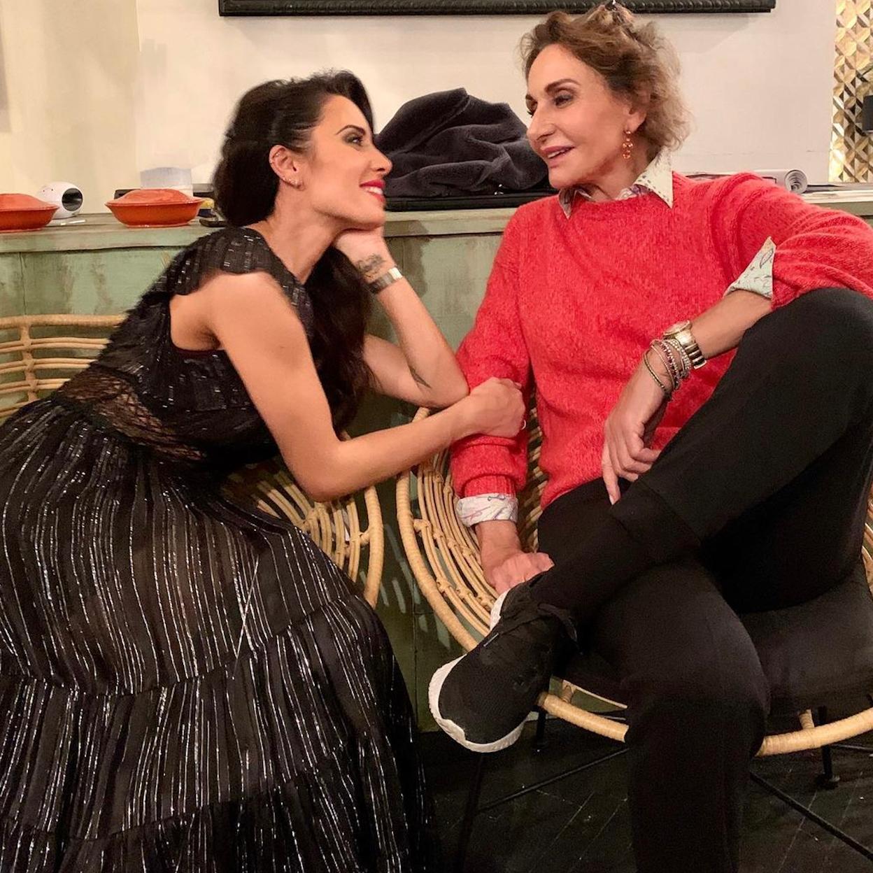 La tierna mirada de admiración de Pilar Rubio a Naty Abascal, inmortalizada ya en 2019 para Instagram. 