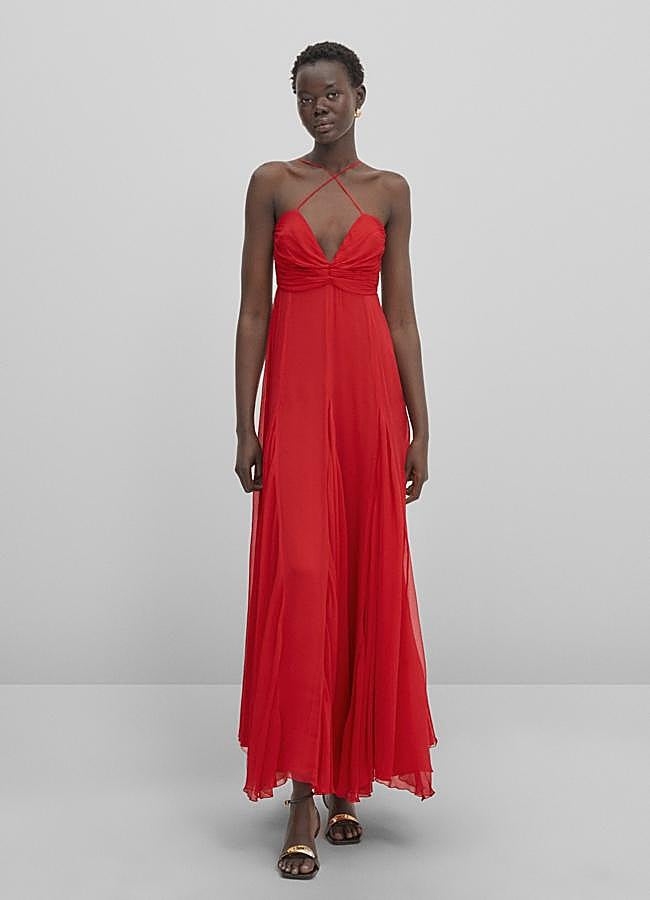 Imagen - Vestido rojo de tirantes de Massimo Dutti (199 euros).