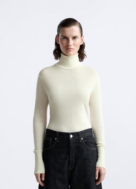 Imagen - Jersey de cuello alto de Zara (39,99 euros)