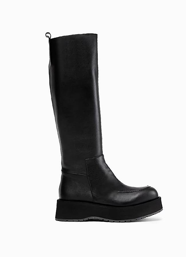 Imagen - Botas planas con plataforma de Paloma Barceló, 320 euros.