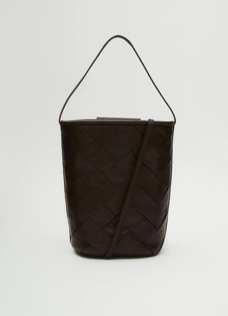 Imagen - Bolso trenzado de Massimo Dutti (149 euros euros)