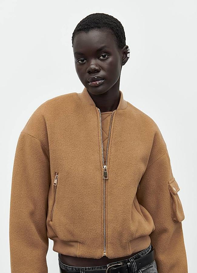 Imagen - Bomber camel con detalle de bolsillos